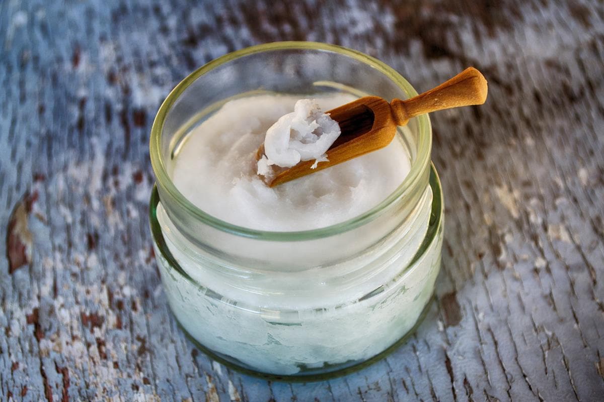 Homemade cosmetics with coconut oil – 5 hits that will come in handy for your daily skincare routine!