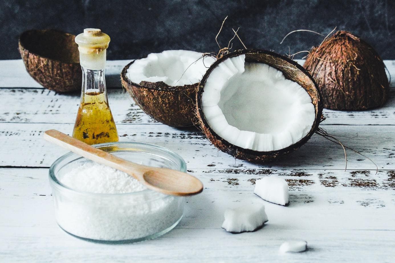 How does coconut oil affect our beauty?