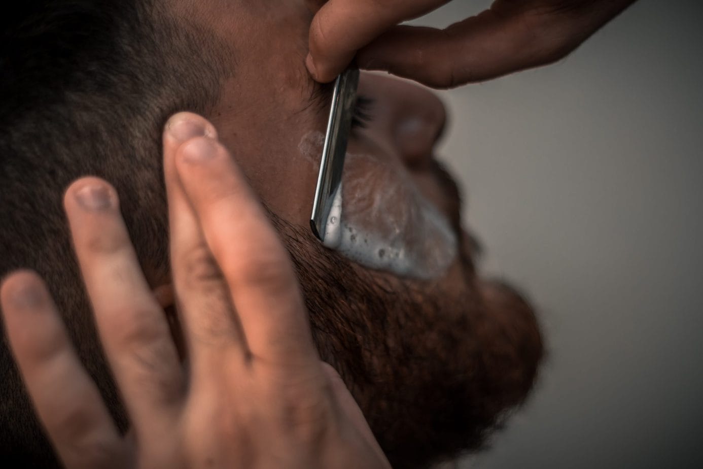 Can post-shave irritation be avoided?