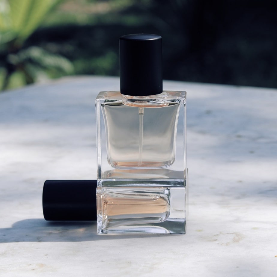 Buying Guide: Where to buy wholesale empty perfume bottles
