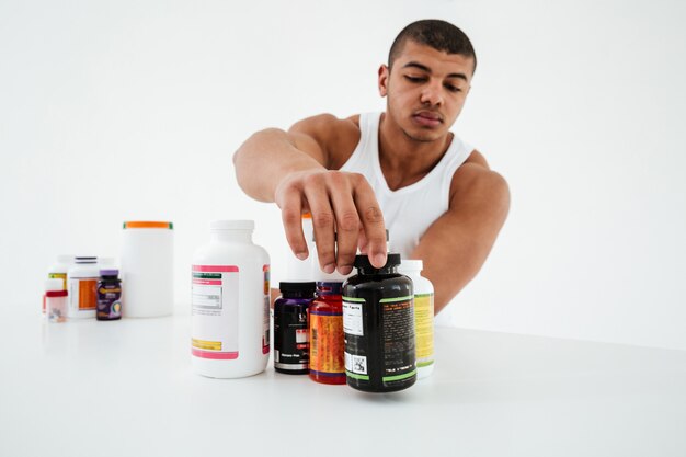 Exploring the Benefits of Peptides and SARMs for Health and Fitness